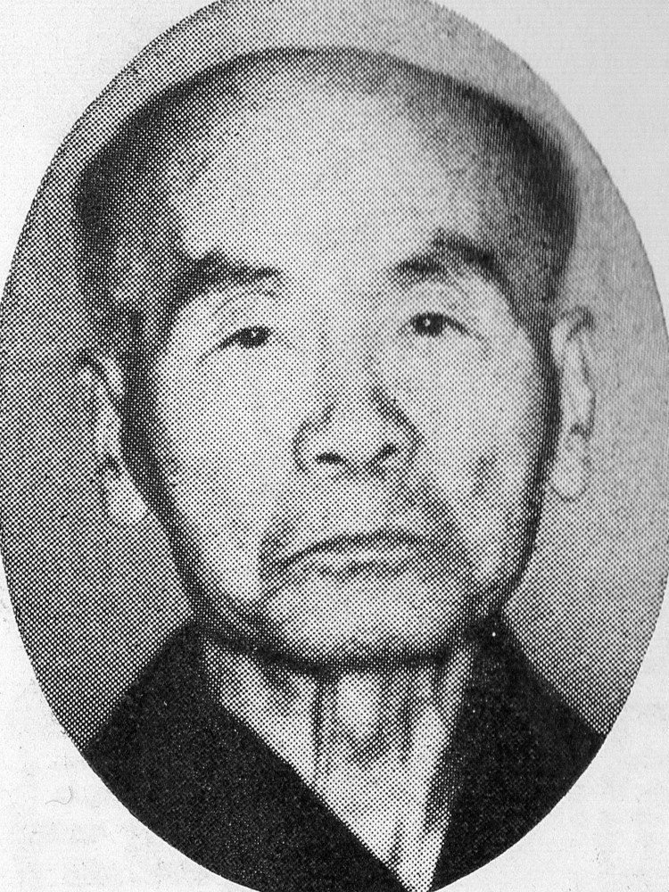 1954年（昭和29年）、『現代美術家名鑑』に載った写真。82歳