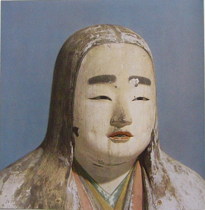 玉依姫命坐像