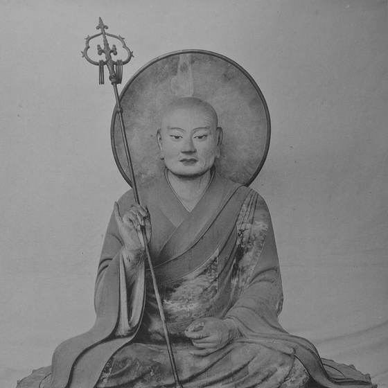 僧形八幡神坐像